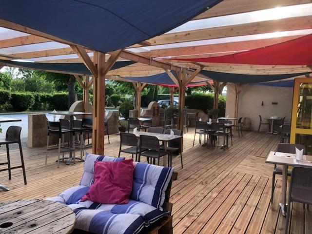 Logis Hotel Le Clos Saint Loup Bram المظهر الخارجي الصورة