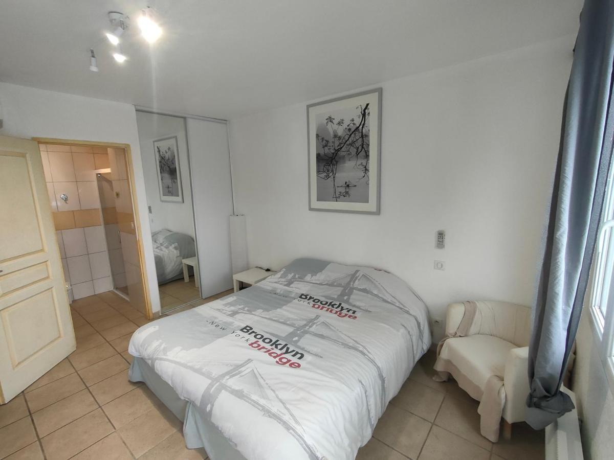 Logis Hotel Le Clos Saint Loup Bram المظهر الخارجي الصورة